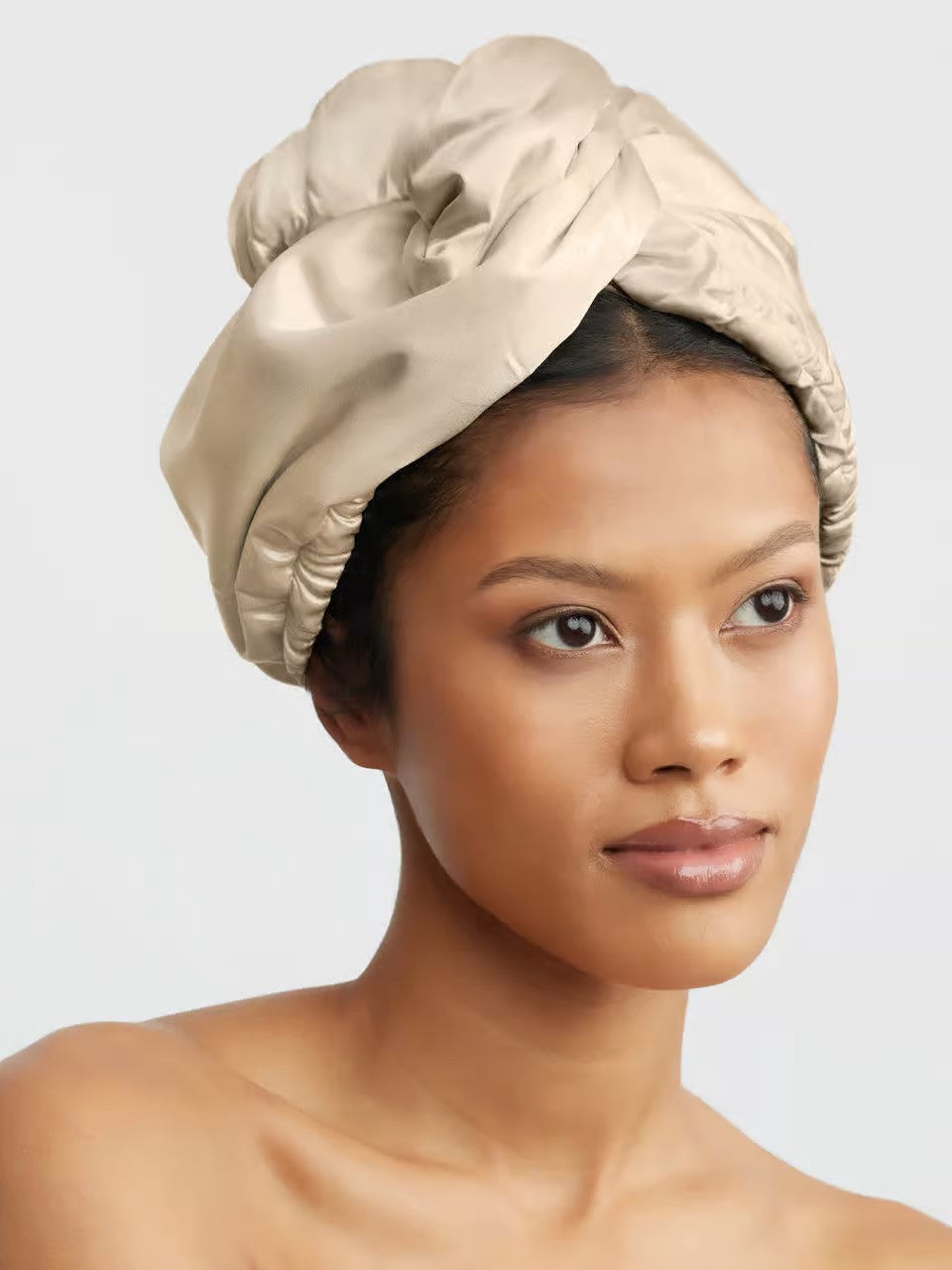 How to Wrap Your Hair with a Towel: A Step-by-Step Guide