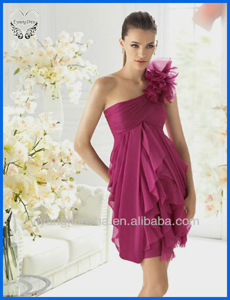 Title: Embracing Feminine Elegance: A Delightful Exploration of Oubauni Fashion