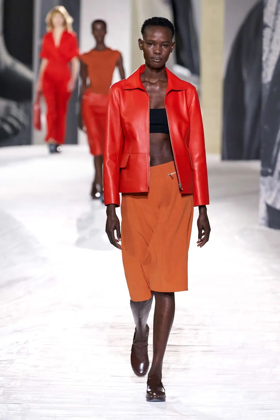 Title: Unleashing the Enchanting World of Hermès Fashion Womens Wear