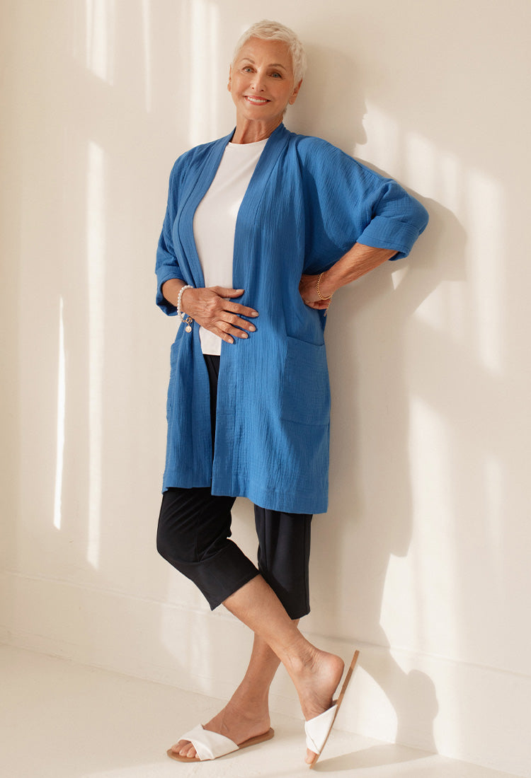 Title: Comfortable and Fashionable Clothing for Senior Women: The Ideal Outfit for a 60-Year-Old