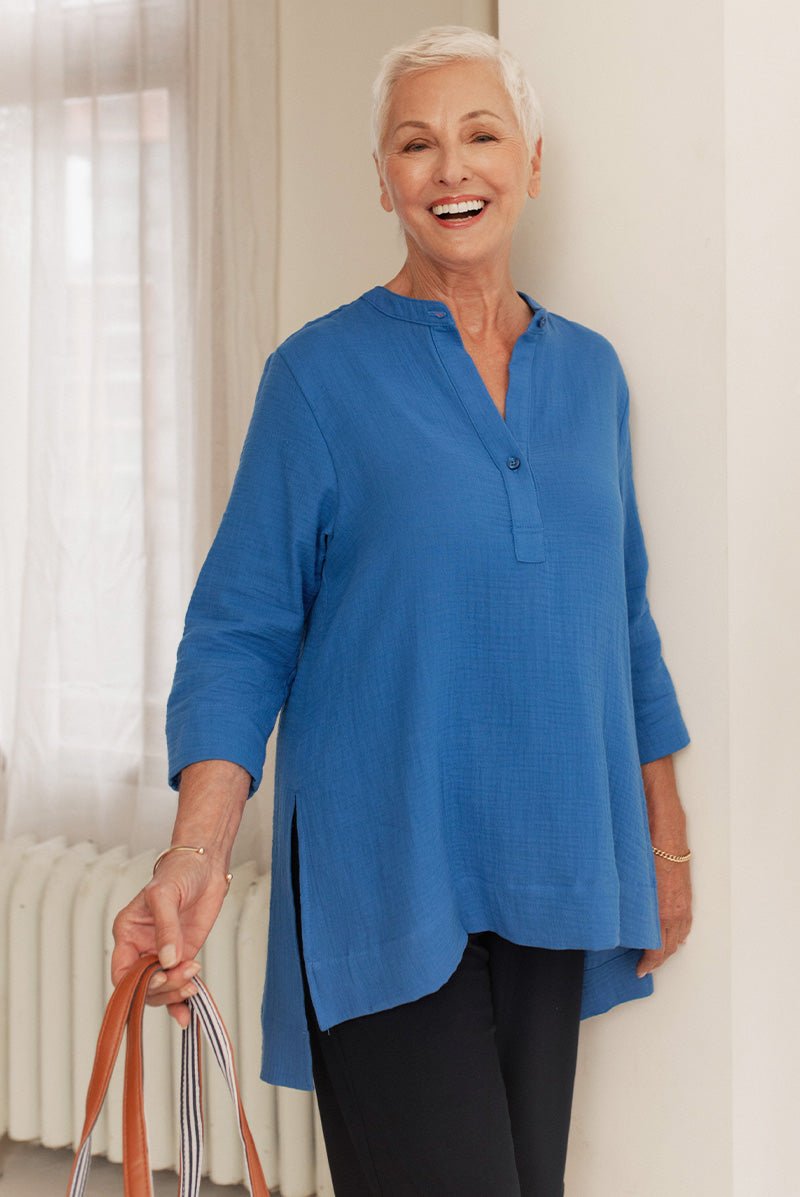 Title: Comfortable and Fashionable Clothing for Senior Women: The Ideal Outfit for a 60-Year-Old