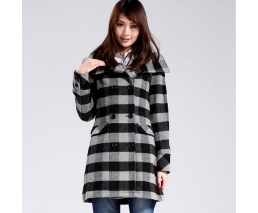 Title: Yishion以纯女装旗舰店，时尚、优雅与品质的完美融合