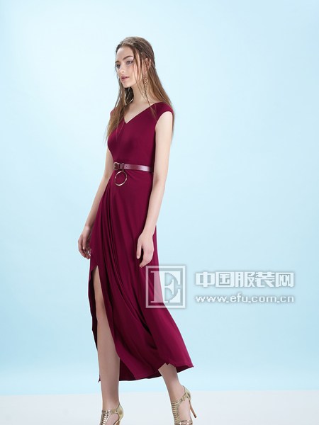 哈妮波娜时尚女装，诠释现代都市女性的优雅与自信