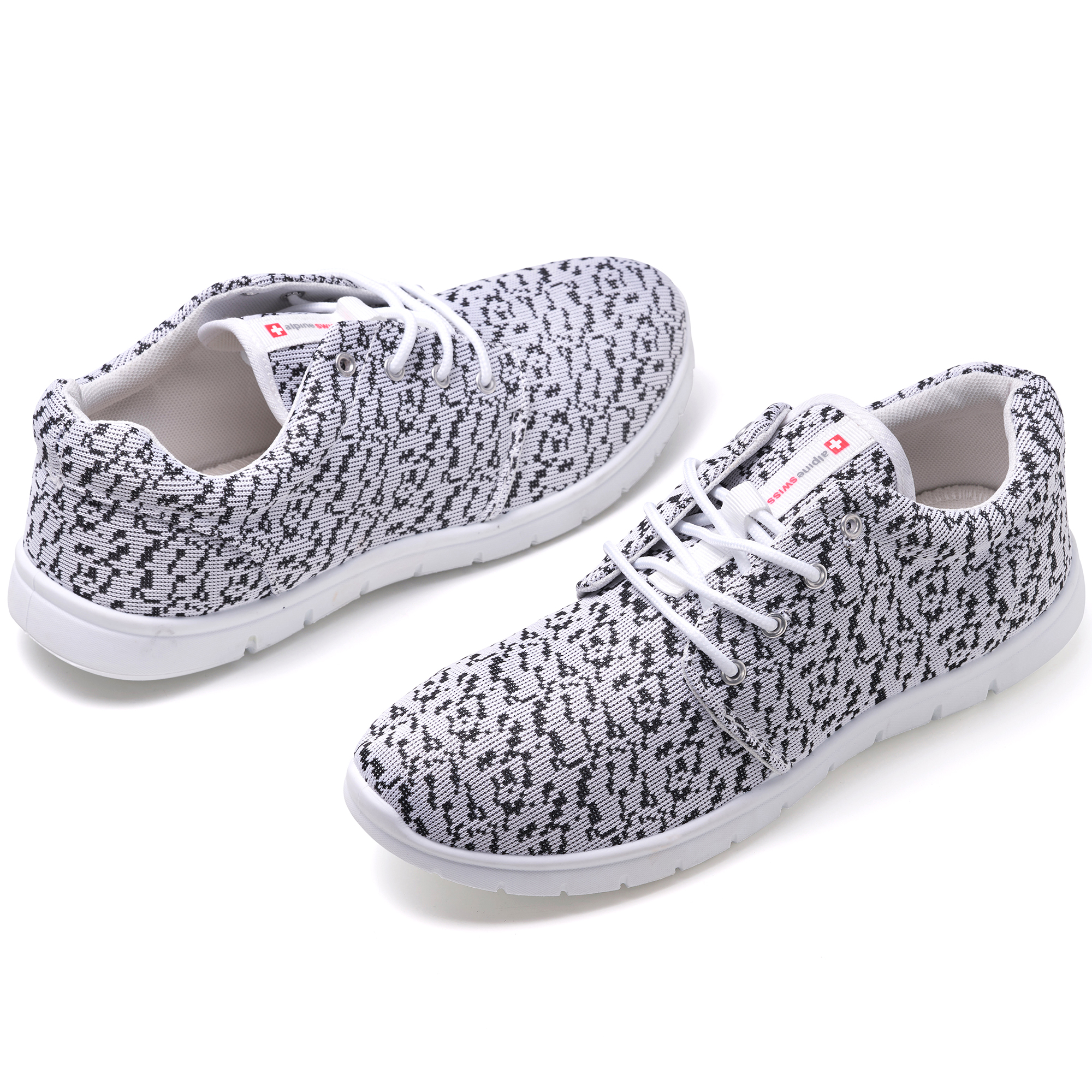 Title: Lian Yue Womens Fashion Brand: A Comprehensive Overview