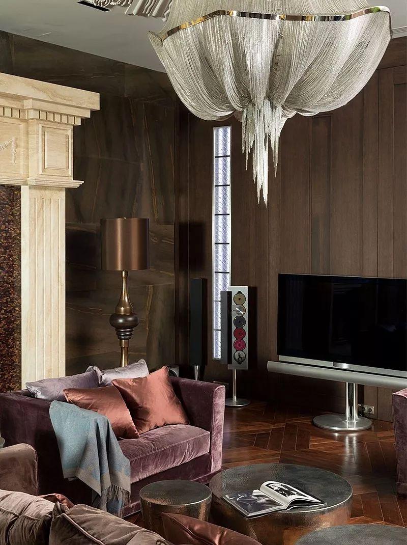 Wooden Sofa Bed: A Versatile and Timeless Piece of Furniture