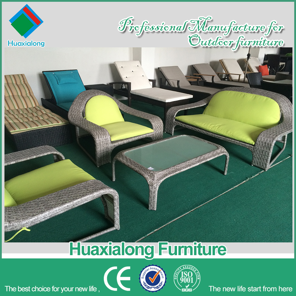 Reupholstering a Futon in Haikou: A Guide to Reviving Old Furniture