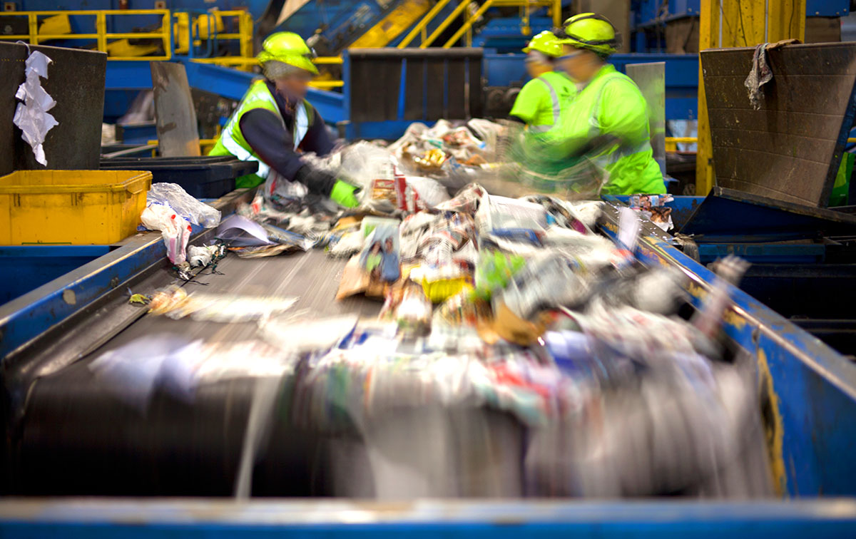 Recycling Old Clothes into Carpets
