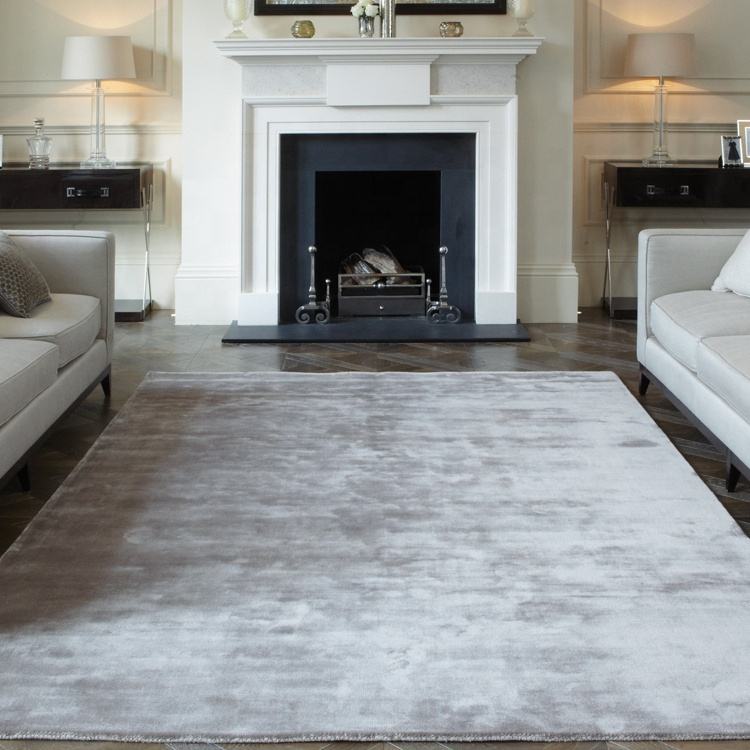 The Allure of the Pure White Carpet