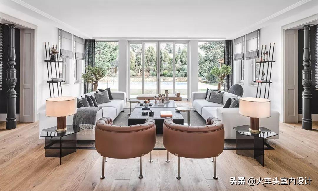 Title: The Art of Crafting a Cozy and Stylish Sofa Cushion with钩沙发垫