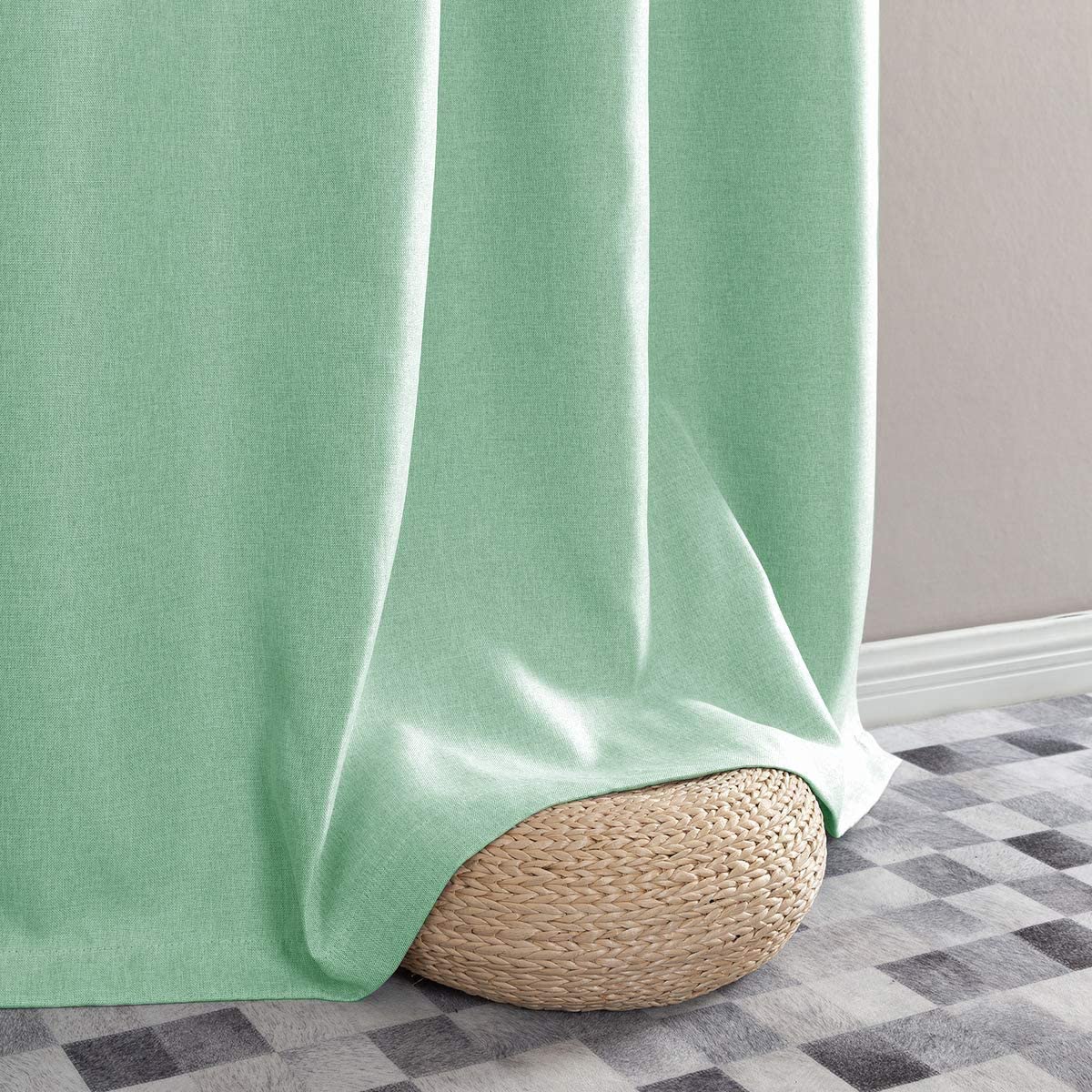 The Unique Charm of Pure Color Curtains
