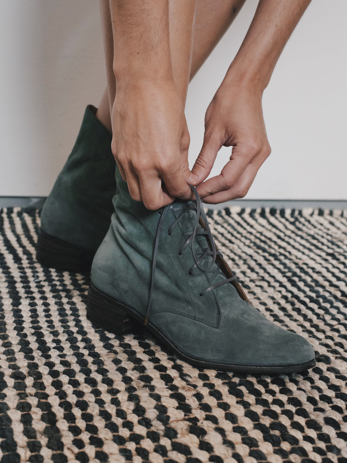 Title: The Art of Wearing Shoes on Sofas: A Delicate Balance