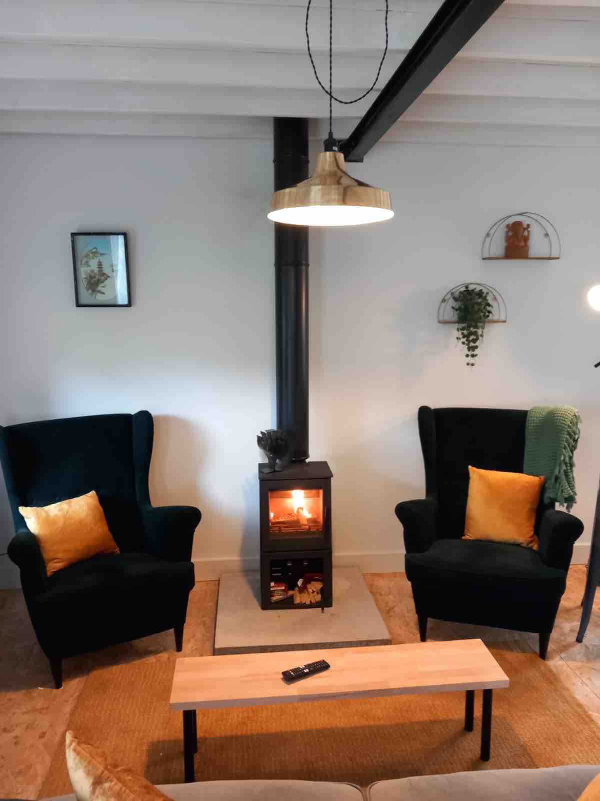 Matching Sofa and Coffee Table: The Perfect Synergy for a Cozy Living Space