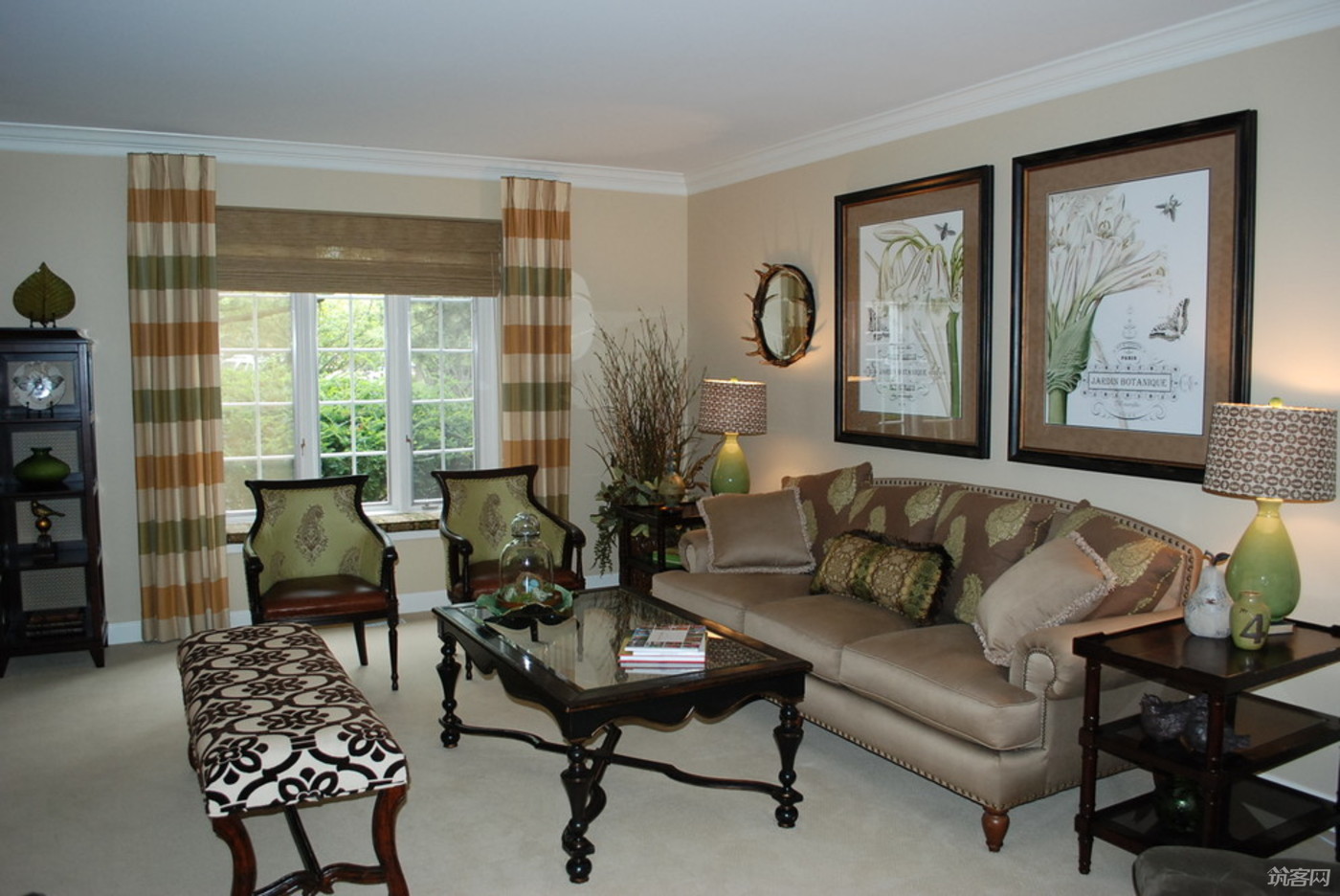 The selection of living room curtain color is a crucial aspect of interior design that can significantly impact the overall aesthetic and functionality of your home. From a visual standpoint, curtains are often the first thing people notice when entering a room, making them a focal point for the entire space. Therefore, it is essential to choose a color that not only complements the existing decor but also reflects your personal style and taste.