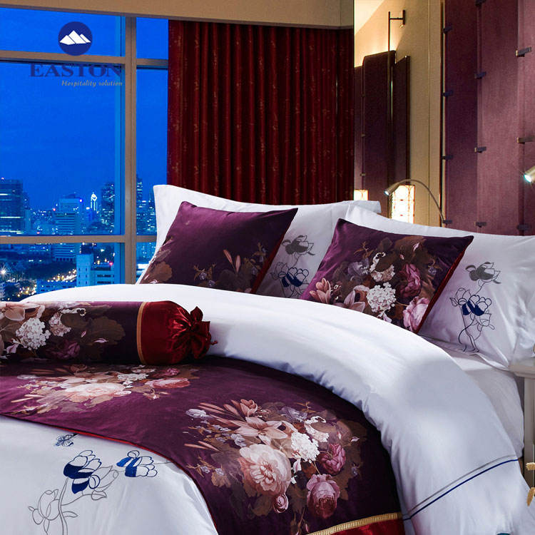 Royal Bedding Curtains: A Blend of Luxury and Privacy