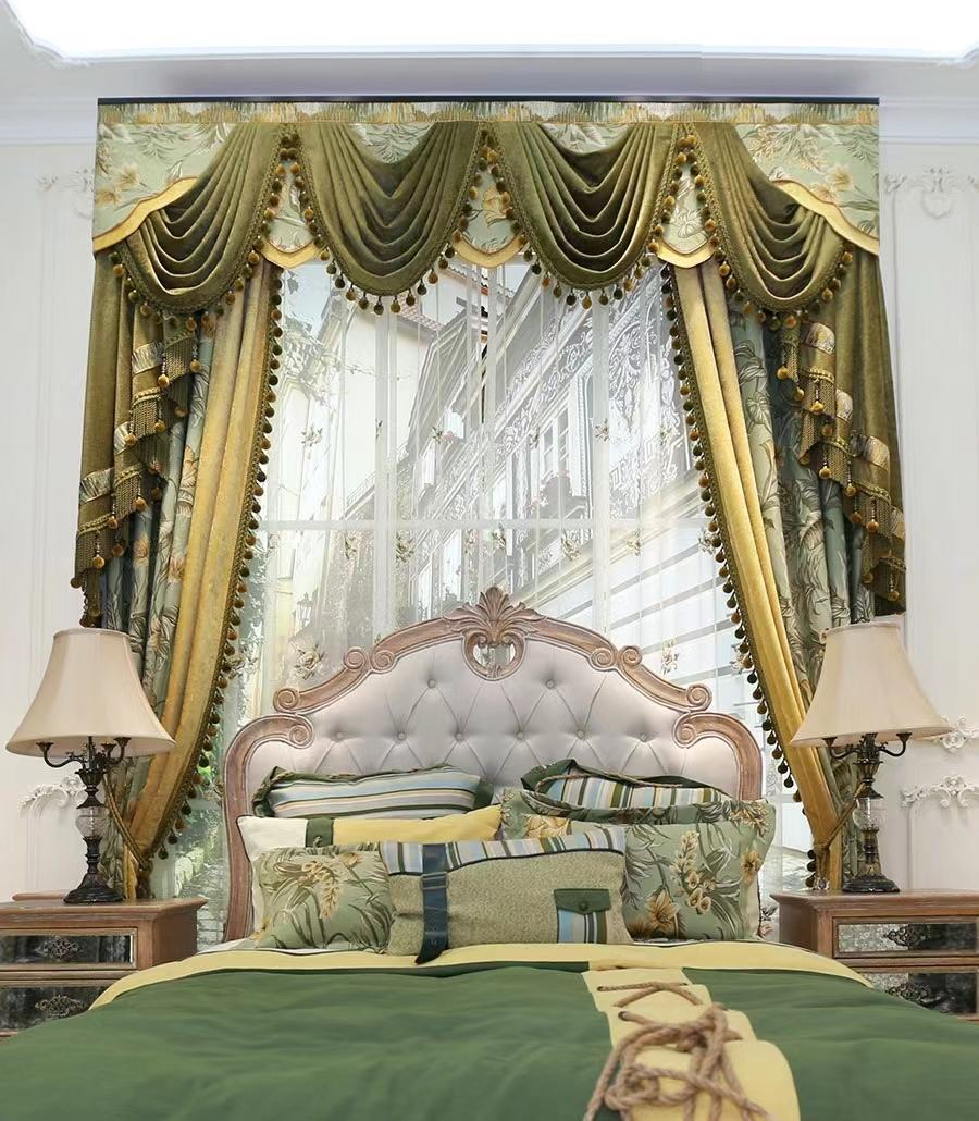 Royal Bedding Curtains: A Blend of Luxury and Privacy