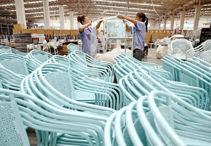 Title: Job Opportunity: Furniture Factory in Dongguan Houjie is Now Hiring