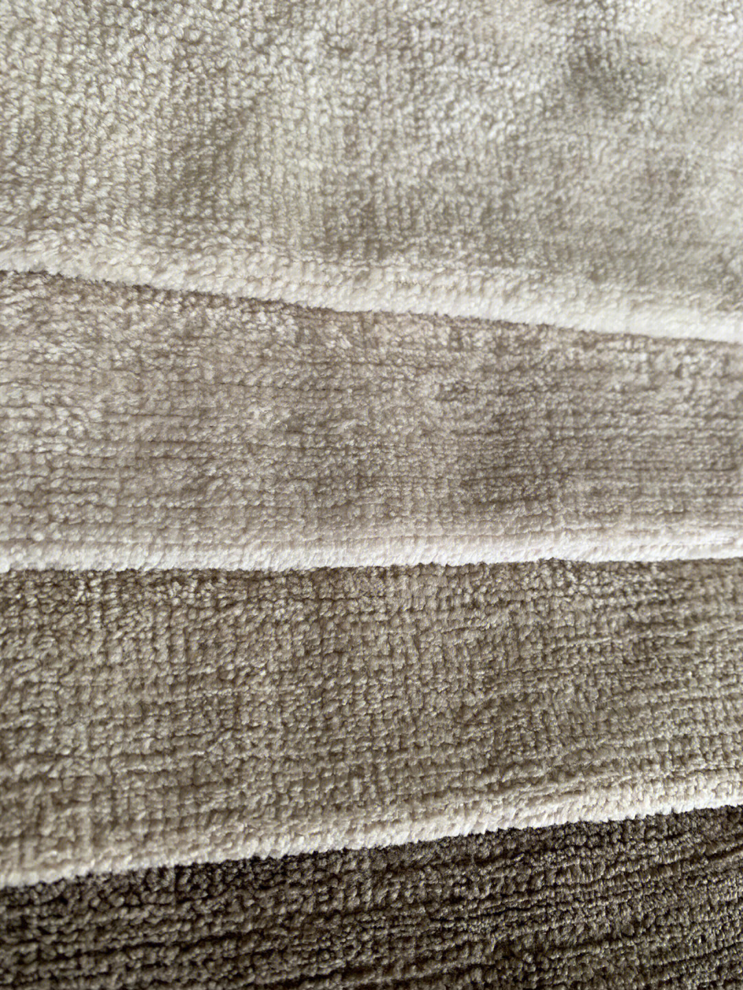 Title: Curtains:亚麻 vs. 雪尼尔