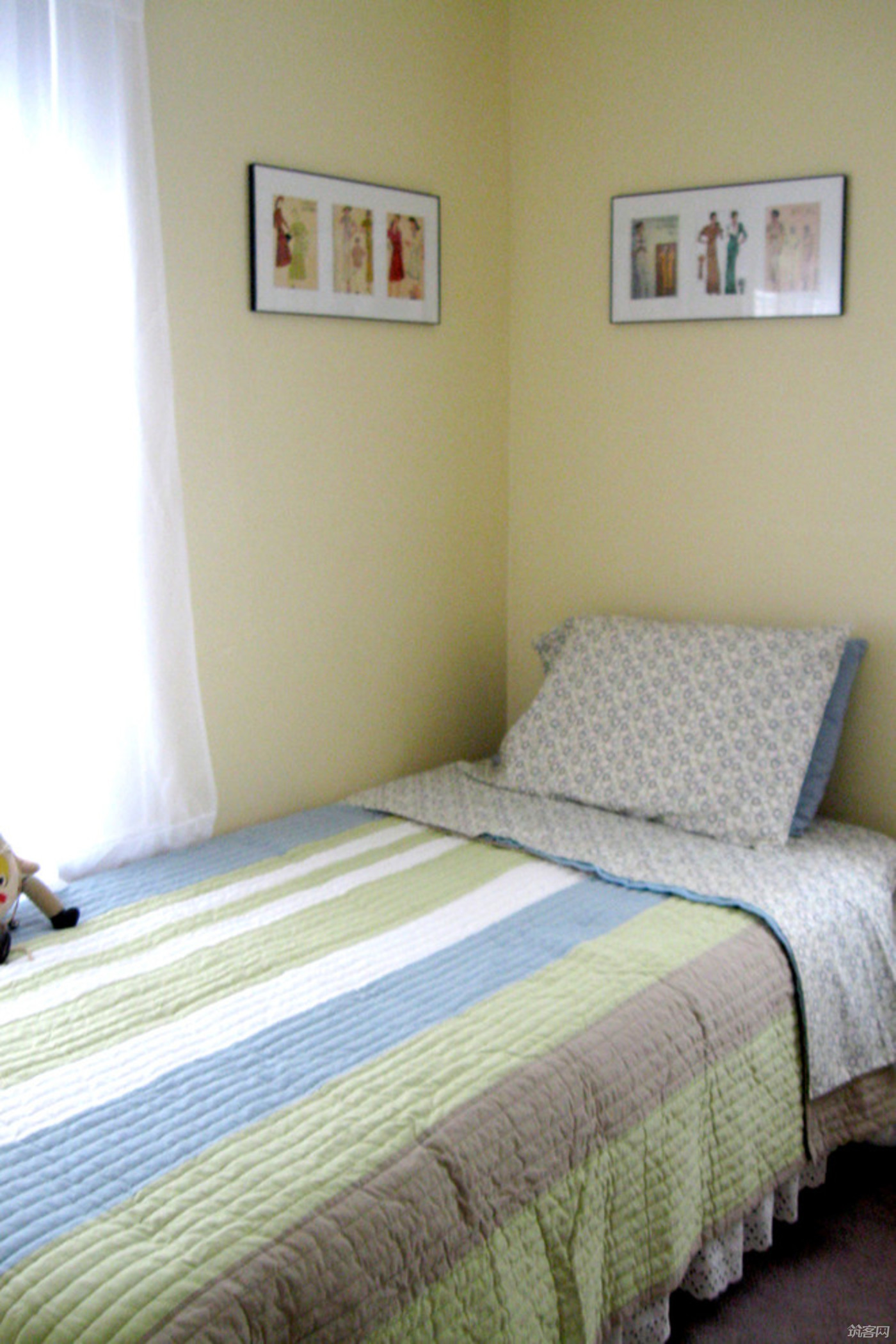 Small Folding Sofa Bed: A Comprehensive Guide to its Benefits, Types, and Installation