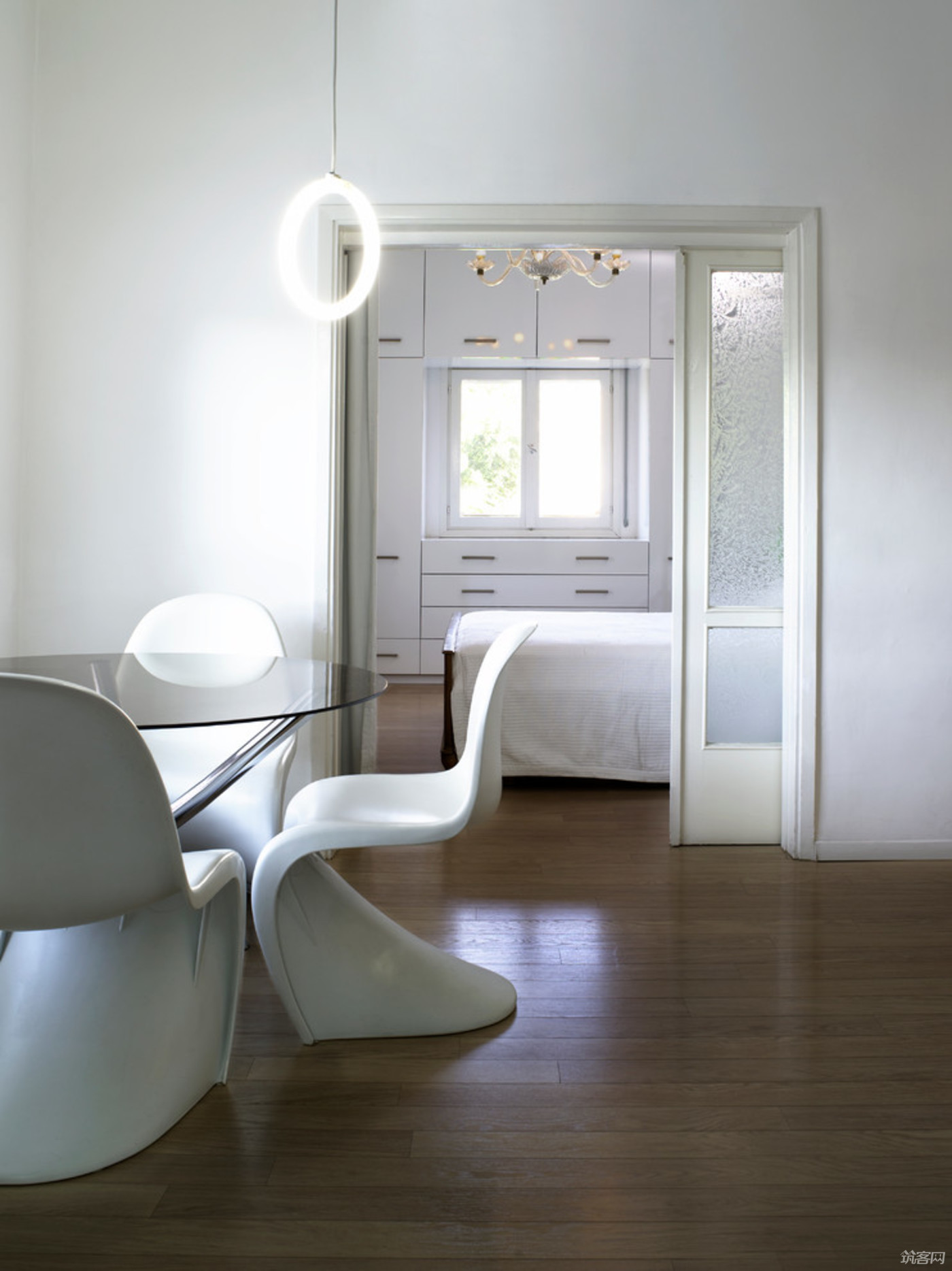 Small Folding Sofa Bed: A Comprehensive Guide to its Benefits, Types, and Installation