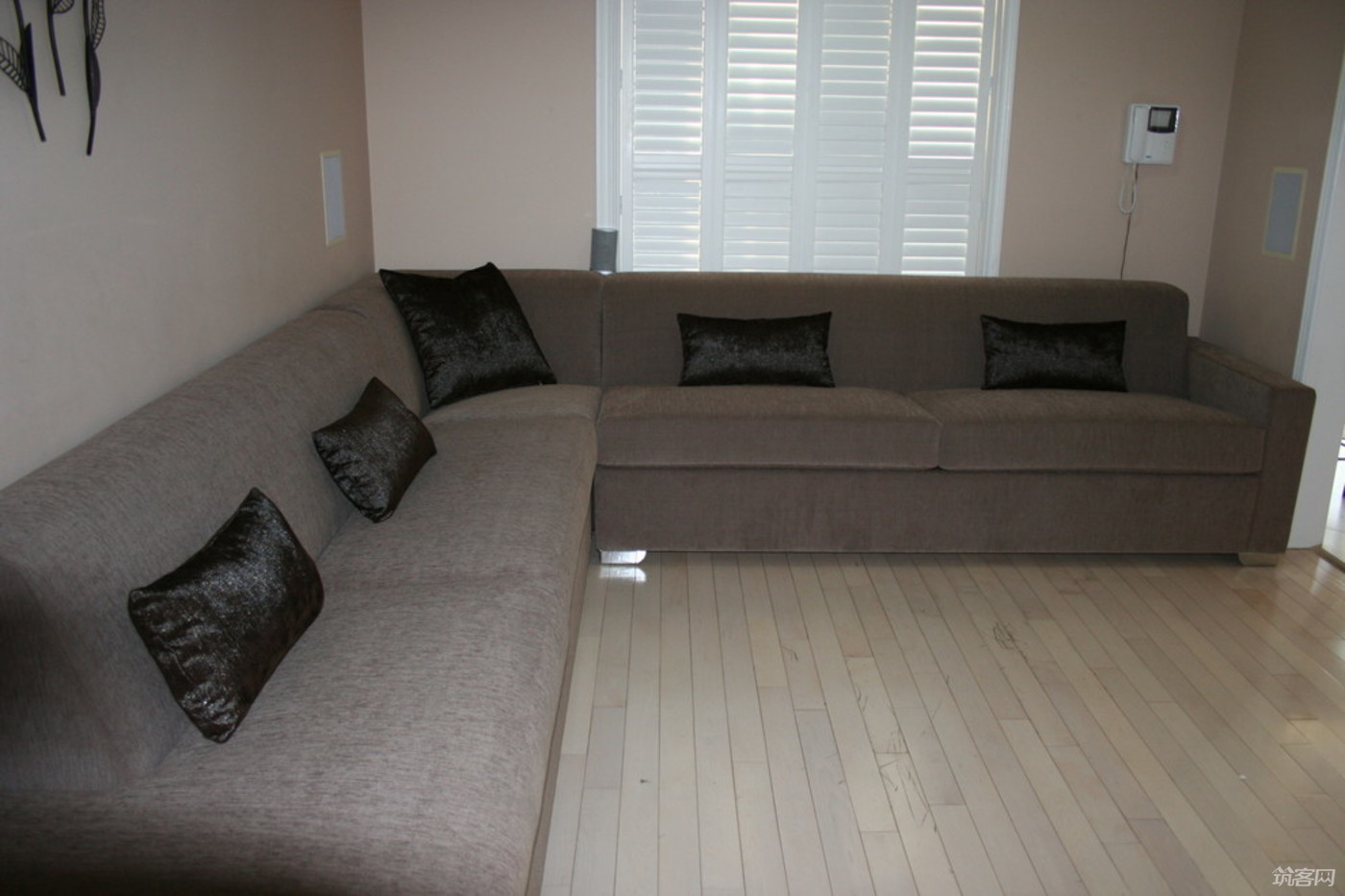Title: Is Synthetic Fabric Sofa Made with Formaldehyde Safe?