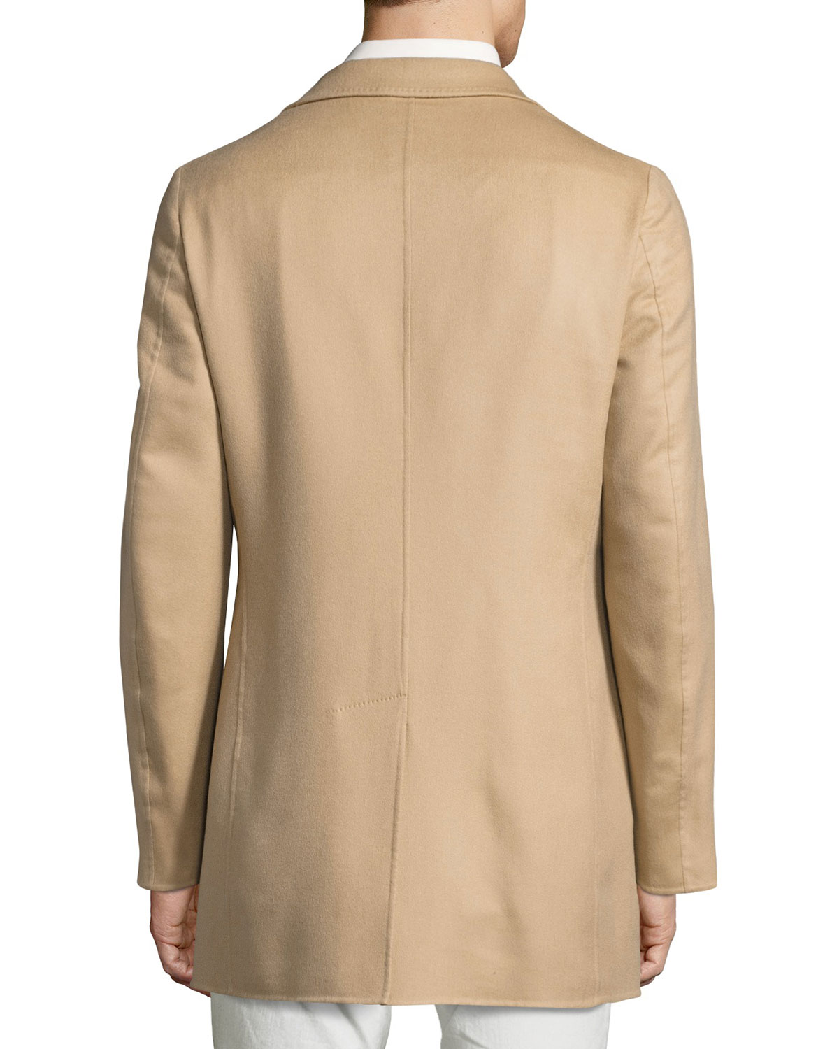 Title: Short-Cut Cashmere Coat Styling
