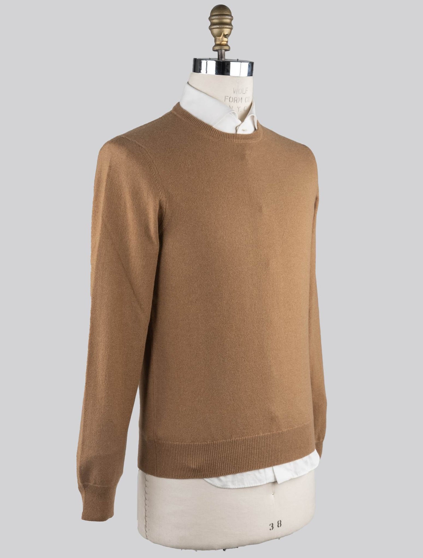 Title: The Unique Charm of Mi Huang Cashmere Sweater