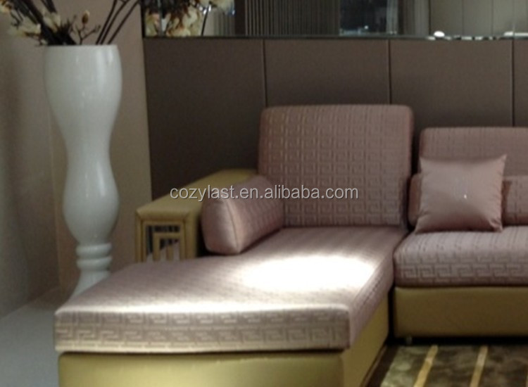 The Comparison of Fabric and Leather Sofas
