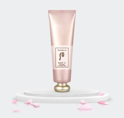The Unique Beauty of Silk Mask