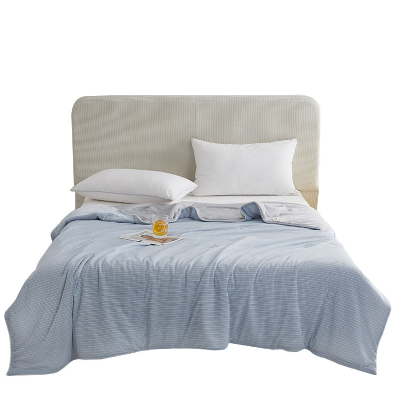 Is a 2-Pound Silk Blanket Too Hot for Summer?